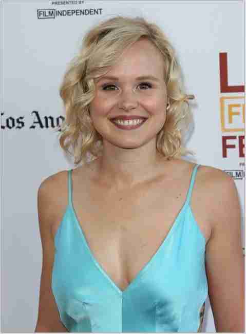 Alison Pill body measurements