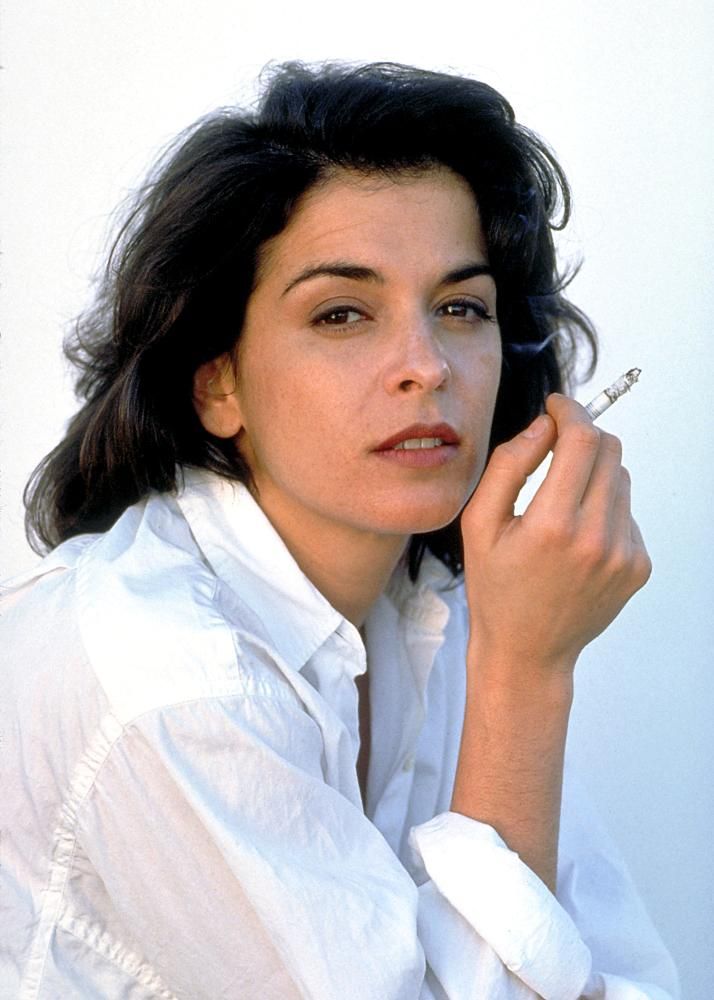 Annabella Sciorra lip fillers