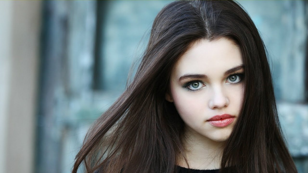 Did India Eisley have Plastic Surgery? Lips, Facelift, Body Measurements,  and More! - Plastic Surgery Stars