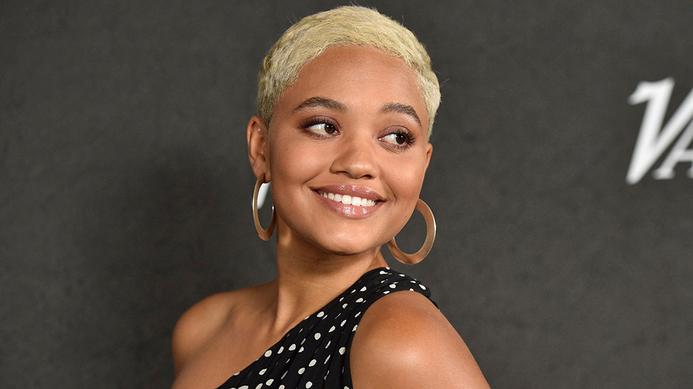 Kiersey Clemons facelift lips body measurements