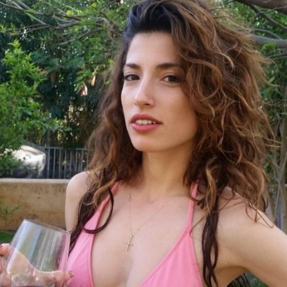 Tania Raymonde nose job