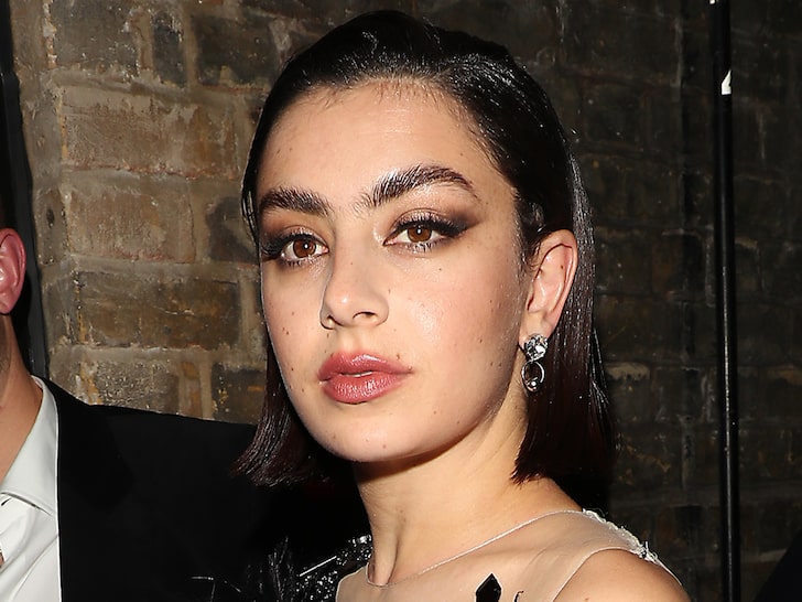 Charli XCX Plastic Surgery and Body Measurements