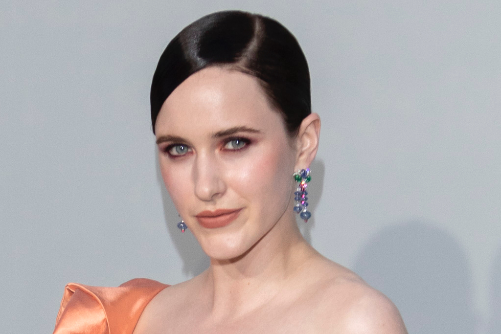 Rachel Brosnahan Plastic Surgery and Body Measurements