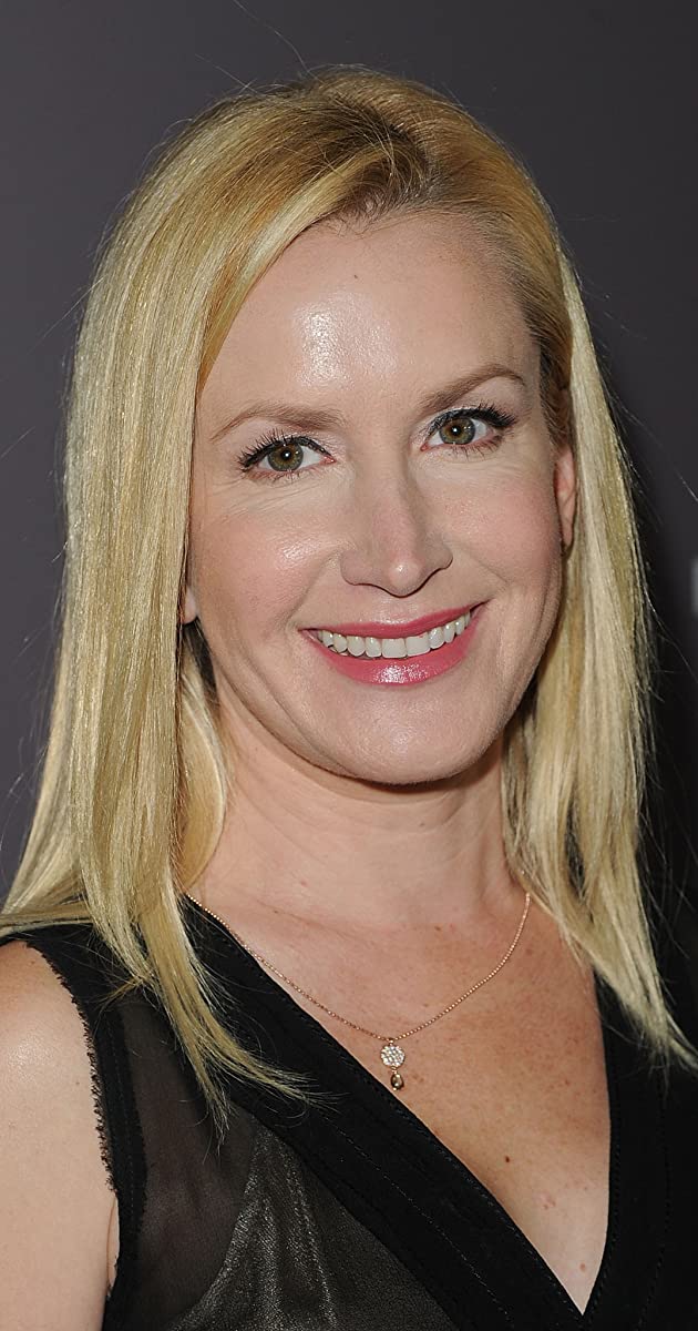 Angela Kinsey Plastic Surgery Face