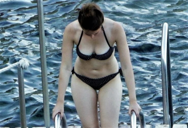 Felicity Jones Cosmetic Surgery Body