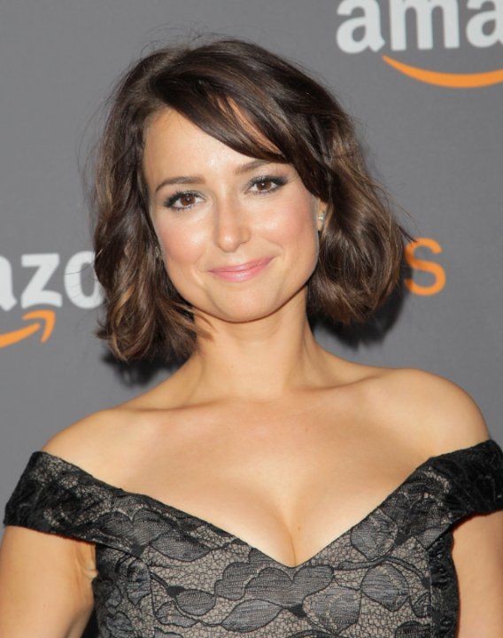 Milana Vayntrub Plastic Surgery Face