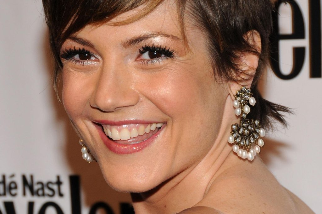 Zoe McLellan Plastic Surgery and Body Measurements