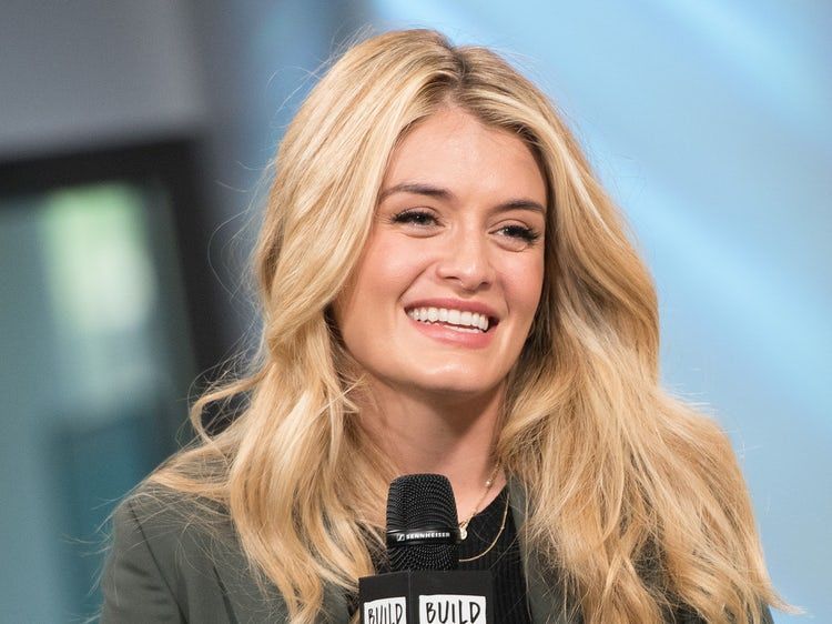 Daphne Oz Plastic Surgery and Body Measurements