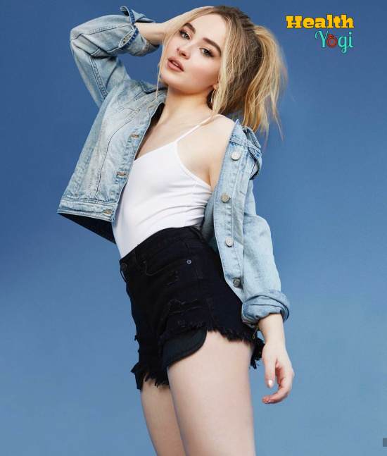 Sabrina Carpenter Plastic Surgery Body