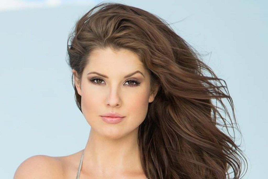 Amanda Cerny Plastic Surgery and Body Measurements