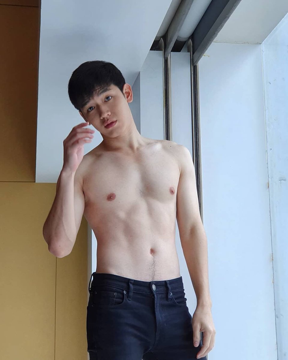 Jung Hae-in Cosmetic Surgery Body