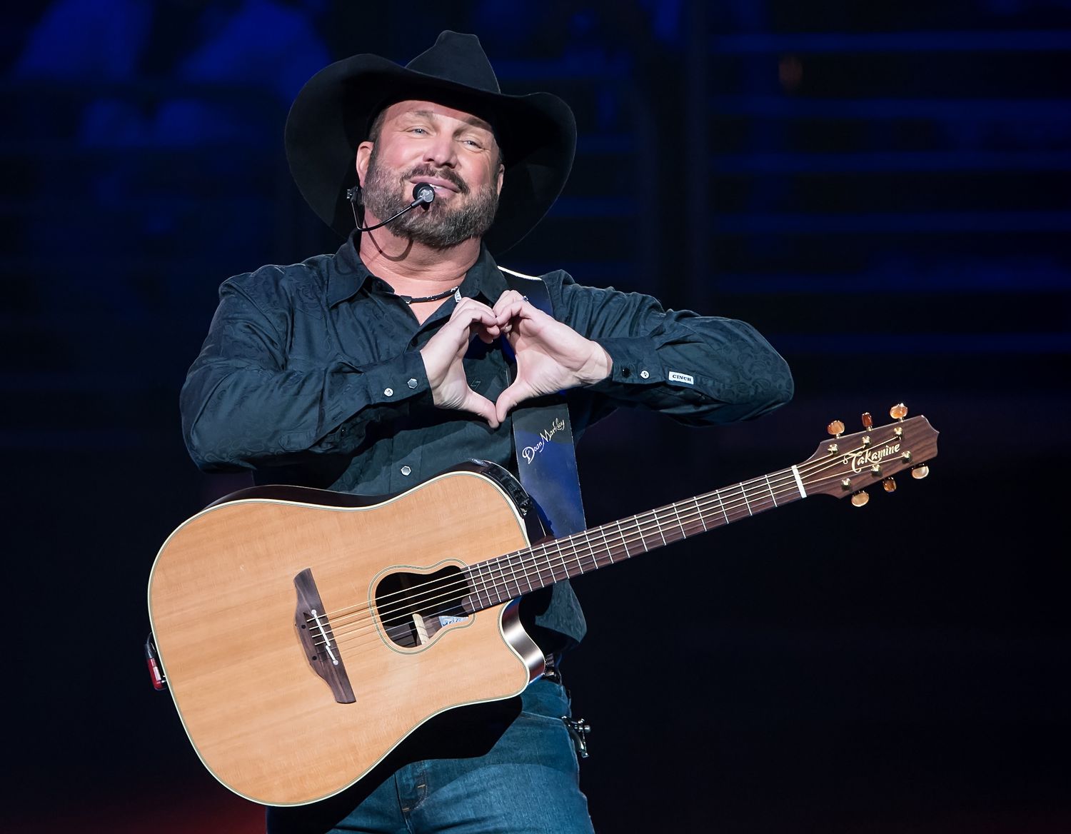 Garth Brooks Plastic Surgery Body