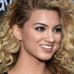 Tori Kelly Plastic Surgery and Body Measurements