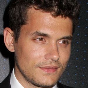 What Plastic Surgery Has John Mayer Gotten? Body Measurements and Wiki