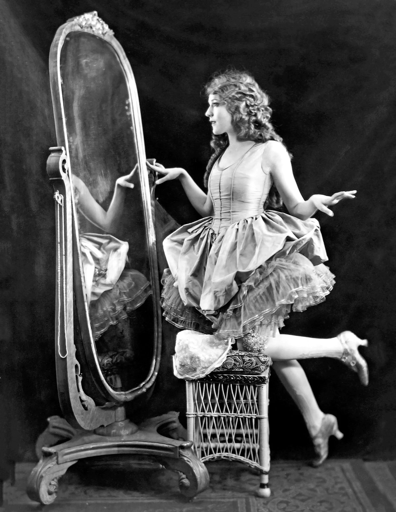 Mary Pickford Plastic Surgery Body