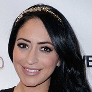 Angelina Pivarnick’s Plastic Surgery (Nose Job) – See Transformation